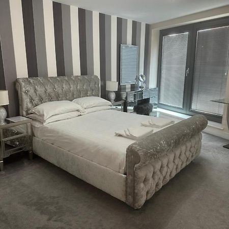 Bond Street Luxury Apartment Central Челмсфорд Екстериор снимка