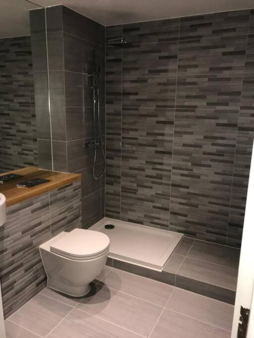 Bond Street Luxury Apartment Central Челмсфорд Екстериор снимка