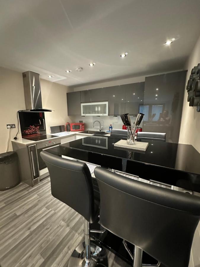 Bond Street Luxury Apartment Central Челмсфорд Екстериор снимка