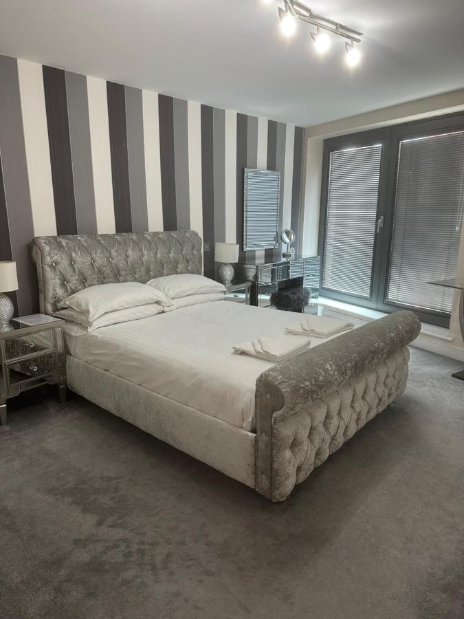 Bond Street Luxury Apartment Central Челмсфорд Екстериор снимка